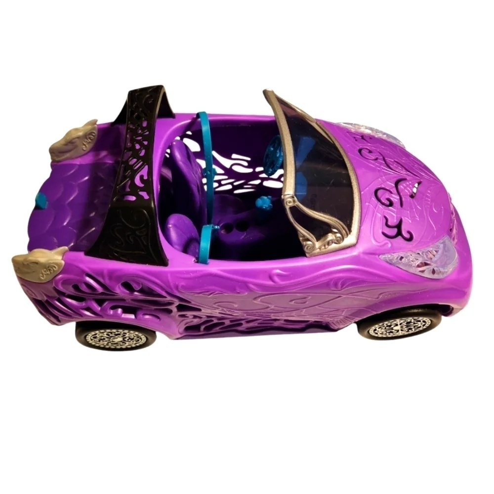 Monster High Scaris City of Frights Convertible